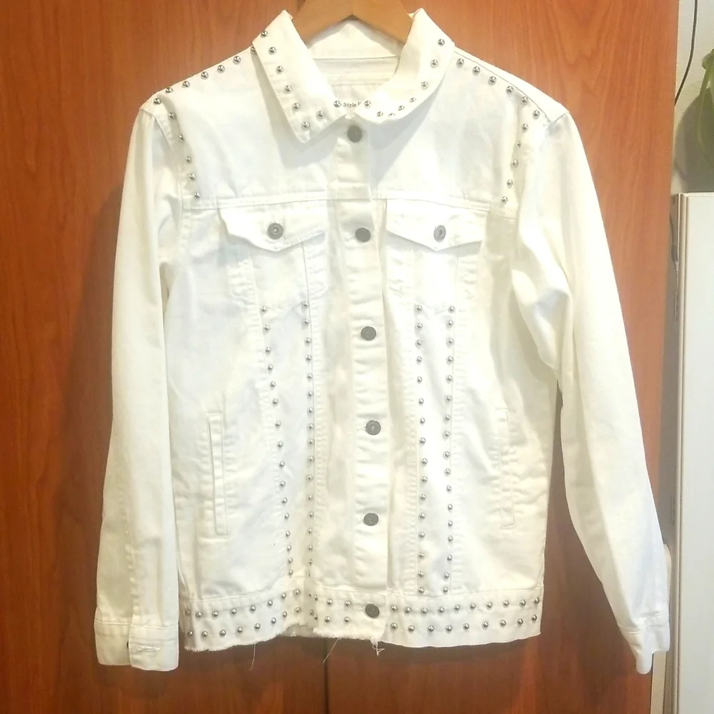 NWOT White Studded Denim Jean Jacket